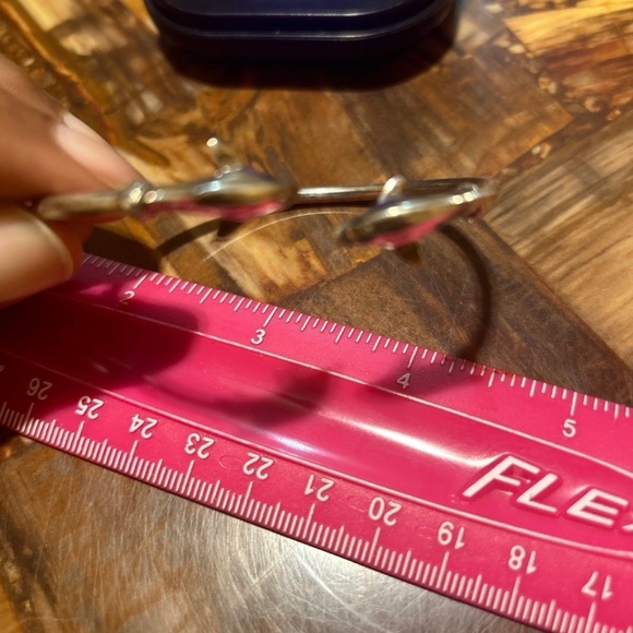 Sterling silver dolphin bangle - Picture 7 of 9